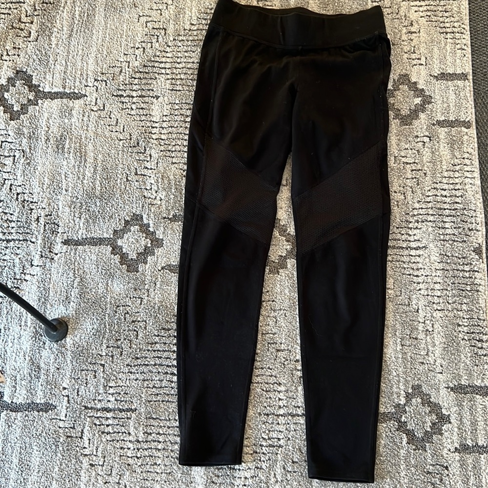 Abercrombie & Fitch leggings; black, size medium